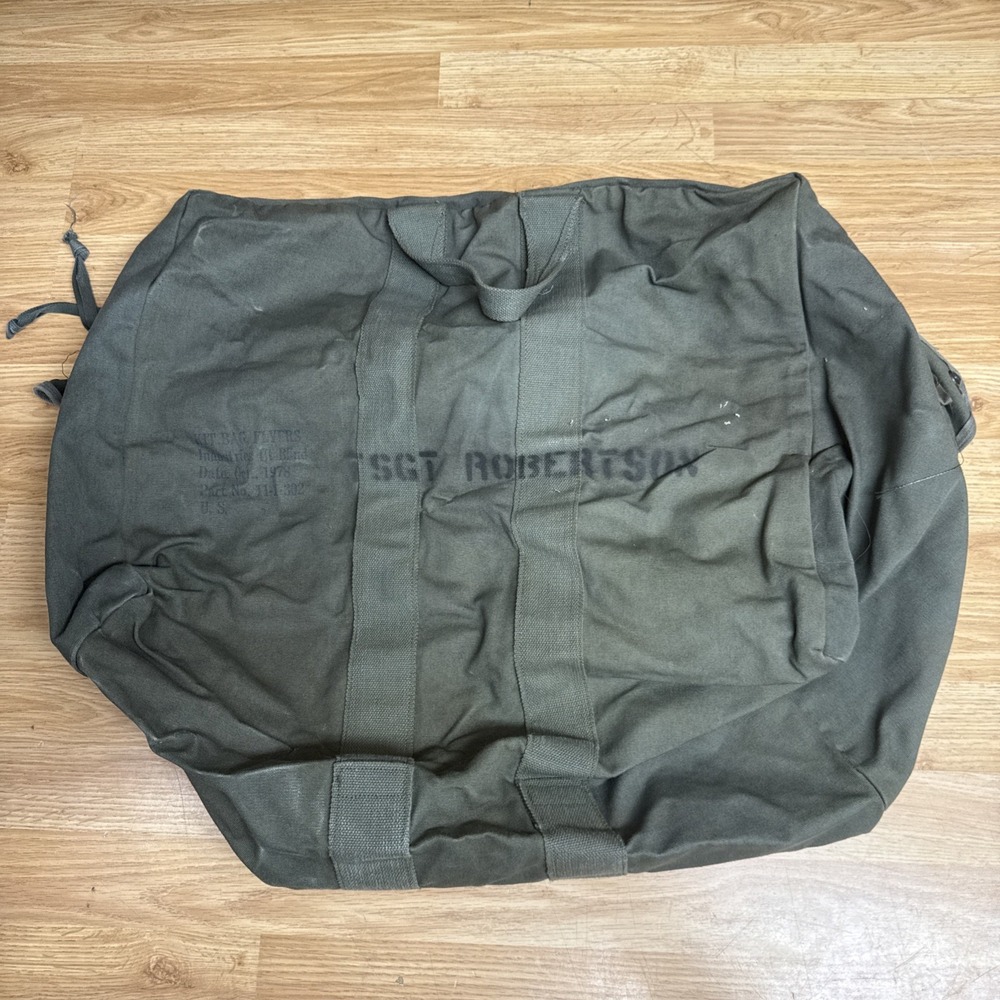 Vintage 1978 US Military Kit Bag Flyers Olive Drab Canvas Duffel Bag 11-1-302